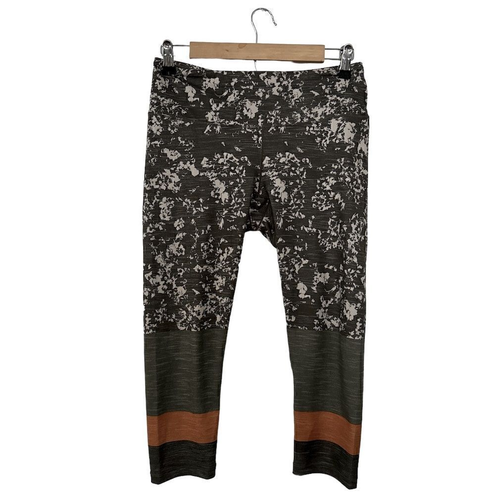 Prana Pillar Printed Capri leggings EUC